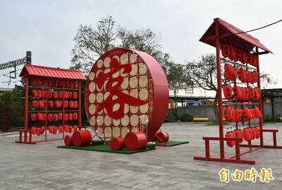 桃園燈會搶先看！ 客家庄大紅燈籠拍好拍滿