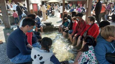 宜蘭縣管風景區春節遊客數增36％ 清水地熱最熱門