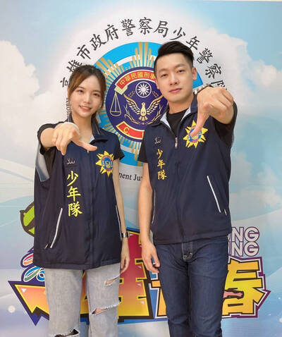 高雄女警扮清純學生妹合力壓制近百公斤毒犯  仙氣正面照曝光