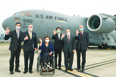 《TAIPEI TIMES》US senators push import ban-inspired curbs on China