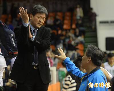 北市警抄地下天九牌賭場  赫見前職籃台啤總教練閻家驊