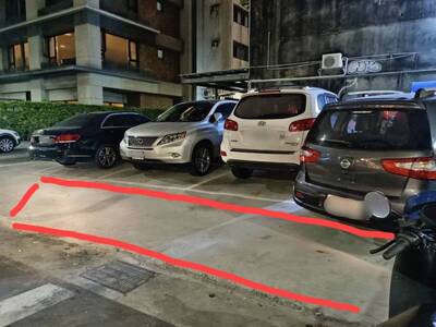 違法停車場擅自拆除人行道 柳采葳批北市府助長「行人地獄」惡名