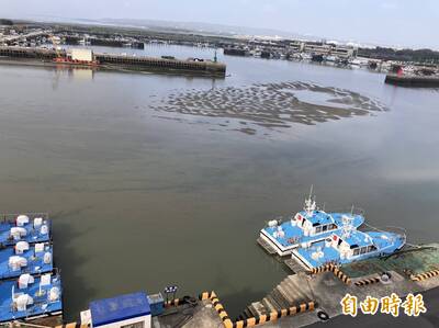 新竹漁港淤沙嚴重「航道都塞住了」 竹市府：5月下旬進場疏浚