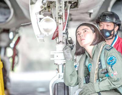 《TAIPEI TIMES》 Female fighter pilots strengthen Taiwan&rsquo;s defense