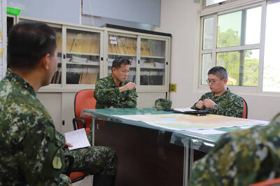 暴雨重創南投！軍方仁愛鄉開設指揮所 第五作戰區指揮官進駐