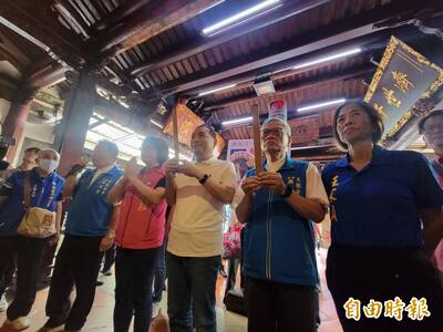 侯友宜廟口開講「ㄅㄧㄤˋㄅㄧㄤˋ」說    郭辦：不對此回應
