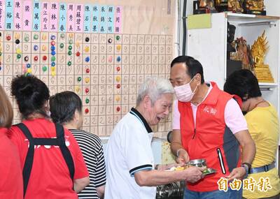 侯友宜稱親訪3次不得其門而入 郭台銘：過去就讓它過去
