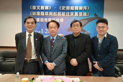 「天然獨」世代竟深信柯文哲 中研院吳叡人這樣看