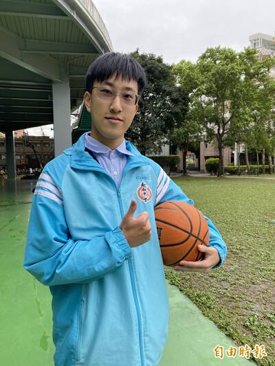 從最後一名到58級分可上台大 吳柏成：朝目標全力以赴永不放棄