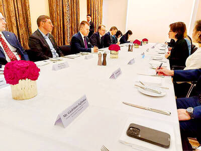 《TAIPEI TIMES》 Hsiao meets Lithuanian presidential candidates