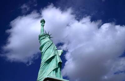 畫面曝光！美東規模4.8地震 自由女神也劇烈搖晃