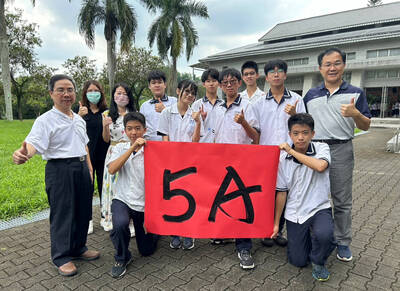 投縣偏鄉爽文國中5A近2成 家貧的她從1A拚到5A4+