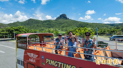 墾丁雙層巴士被戲稱「日光浴」專車  13日起登場預約熱烈