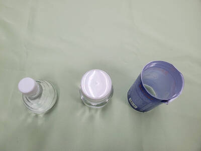 藏毒新招難逃法眼！瓶裝水拆3節 中段包裝層竟放半公斤毒品