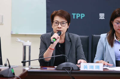 傳柯文哲貼身帳房「橘子」出逃日本 黃珊珊：科幻小說