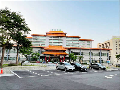 每支碳粉收100元回扣還要喝花酒 衛福部3醫院6貪官判刑