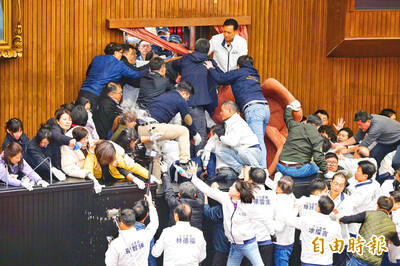 《TAIPEI TIMES》 KMT, TPP pass controversial changes