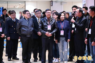 視察桃機春節疏運整備作業  卓榮泰：超前部署全線滿開