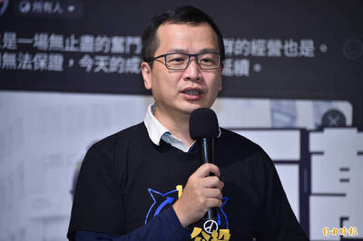 批羅智強曾推台灣人可拿五星旗 馮光遠喊罷免：中國從未放棄攻台