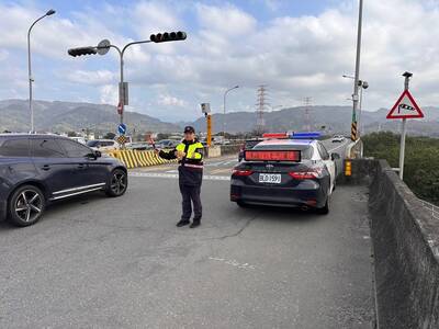 苗警善用創新科技工具 春節假期疏導車潮更有力