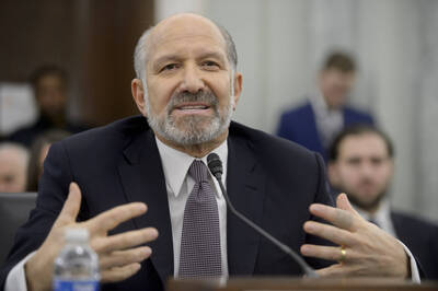 遏制竊取AI技術 美準商務部長盧特尼克：對北京徵收最高關稅 