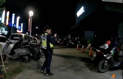 屏東潮州春節市集湧35萬人潮 違規停車4天開罰逾574件