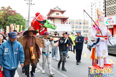 擊鼓開春！台南迎春禮東門城祭天 鹿耳門高空煙火秀掀高潮