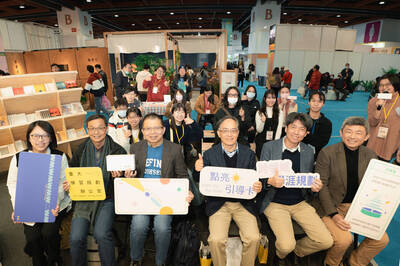 首款自主研發學習規劃工具 台大推「點亮引導卡」