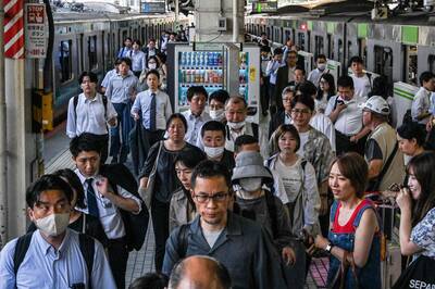 通勤族崩潰！日本山手線內環信號故障全線停駛