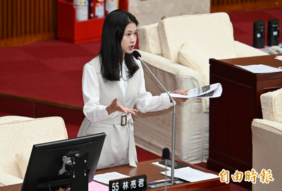 鍾小平改稱小物「企業主付錢」非政治獻金 林亮君搬法條：別再胡扯