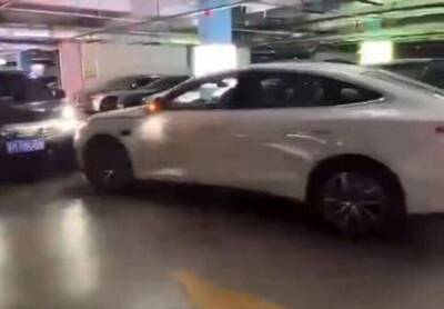 中國電動車龍頭出包！ 實測智慧駕駛「天神之眼」下秒竟撞車