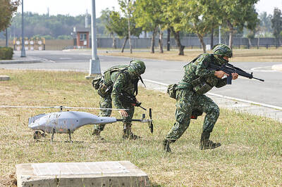 《TAIPEI TIMES》Drone training to be military staple