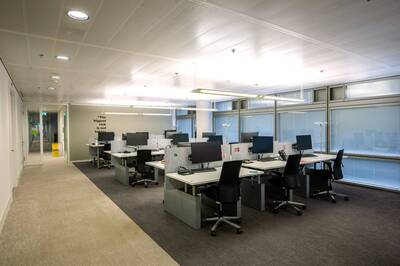 辦公室「1設計」成主流卻惹眾怒？員工怒吼：都被看光！