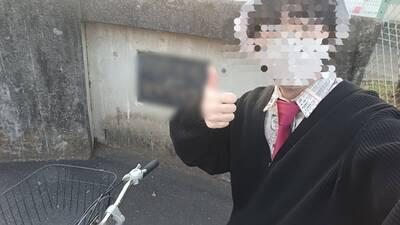 挖時空膠囊約定變放鳥！他8年後「1人赴約」傻眼：連班導都不記得