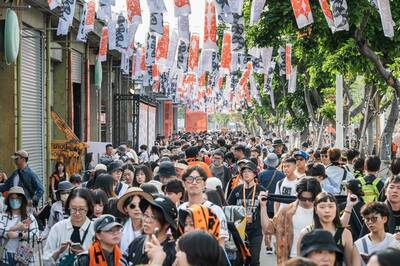 高雄3大音樂盛事首日湧20萬人 交通局籲搭大眾運輸朝聖