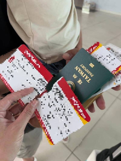 撕毀機票嗆不用想回家  越南海關想道歉 2寶媽：不需要