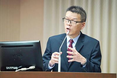 《TAIPEI TIMES》Communications commission to end 2G texts to iPhones