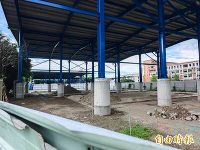 5年蓋不完！潮州高中風雨球場工程牛步 校方給原因