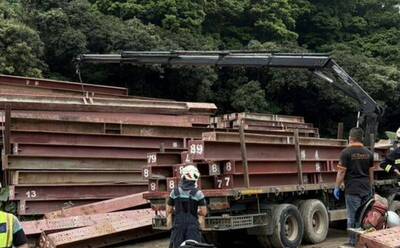 遭大批鋼樑重壓   彰化25歲吊車司機命喪工地