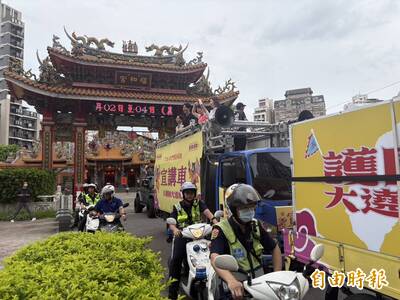 新北》大罷免拿下10萬同意票 雙和罷團謝票車掃