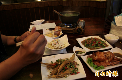 外食怕拉肚子？餐廳老闆曝別點這「3道菜」：食安隱憂