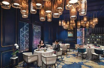 「律師」假約會真爽吃文華東方32萬尿遁！港女報警意外曝最貴香檳