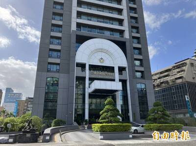 警官涉包庇賭博業者80萬元交保 北市警：調離主管職靜候調查