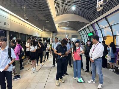 機捷A7站尖峰時段通勤族擠爆 將擇1列直達車試辦「站站停」