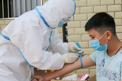 駭人！內蒙古採集男性居民血液樣本 中網友直呼恐怖