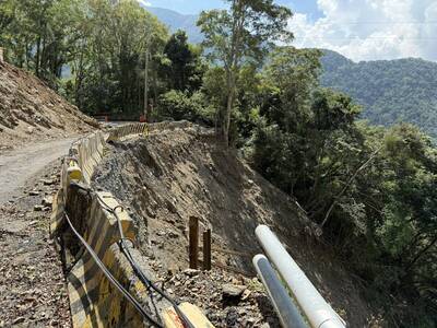 持續清除危石加固路基   南橫梅山口至向陽10/31前禁止通行