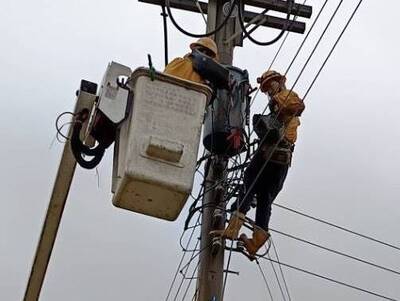 苗栗沿海颳強風578戶停電 預計傍晚5點全面復電