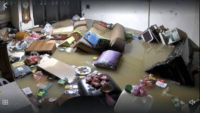 宜蘭淹水外婆家變「諾亞方舟」 孫女嚇傻：要回去當鏟子超人