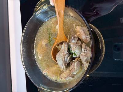 網讚爆好市多雞湯「沒藥味又超好喝」 唯一缺點讓人哭笑不得