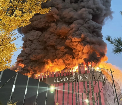 南韓衣戀集團物流中心驚傳大火 駭人景象曝光